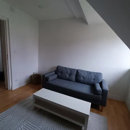 Διαμέρισμα 3-room With Balcony 10 Minutes From The Center