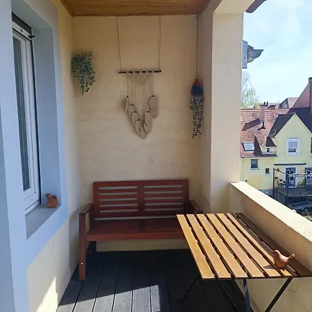 3-room With Balcony 10 Minutes From The Center *